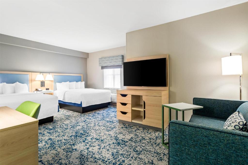 Hampton Inn & Suites St. Petersburg/Downtown photo