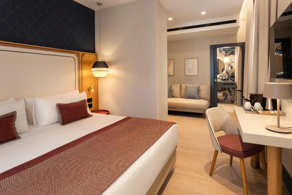 Catalonia Puerta del Mar - 9