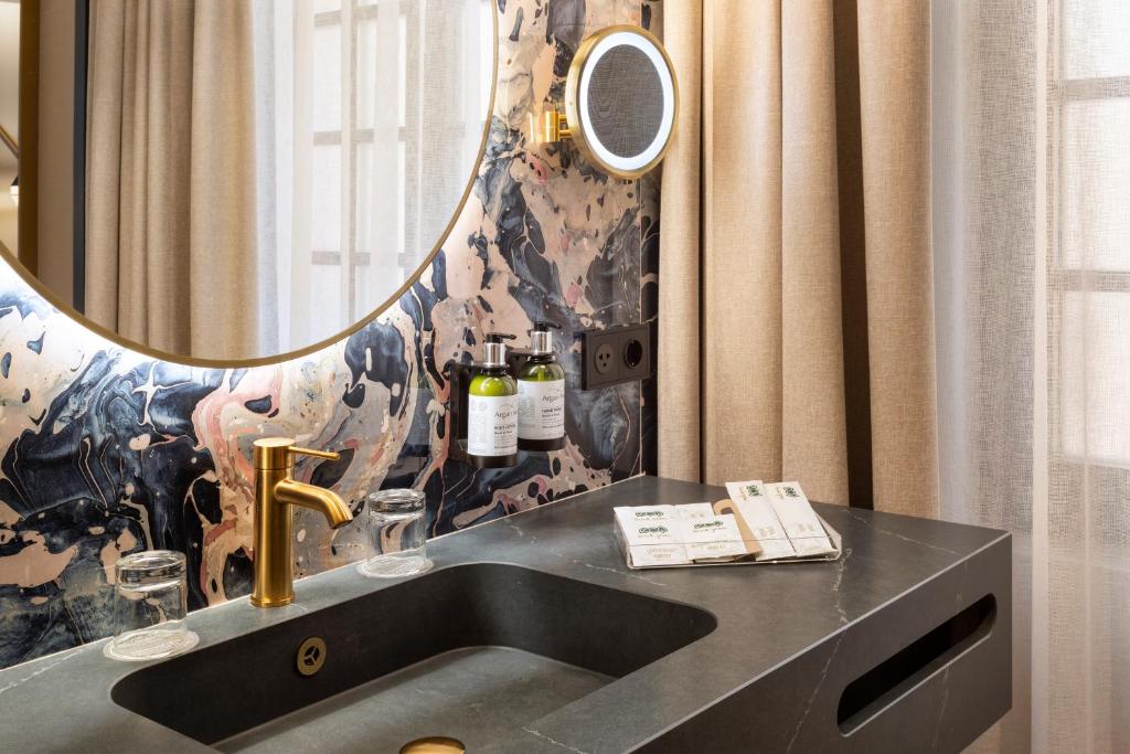 Catalonia Puerta del Mar - 12