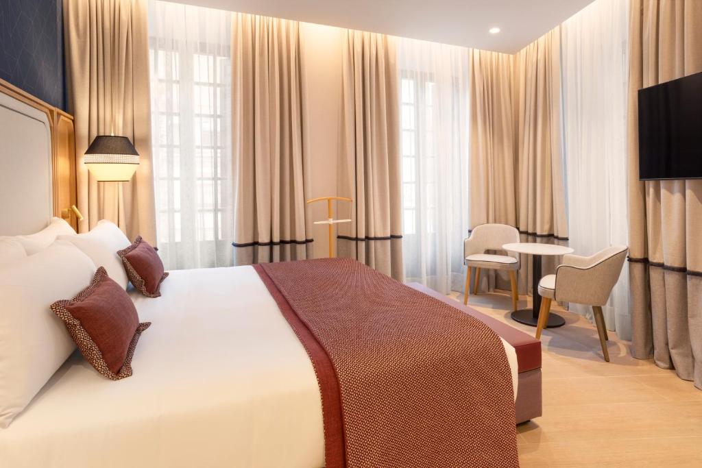 Catalonia Puerta del Mar - 13