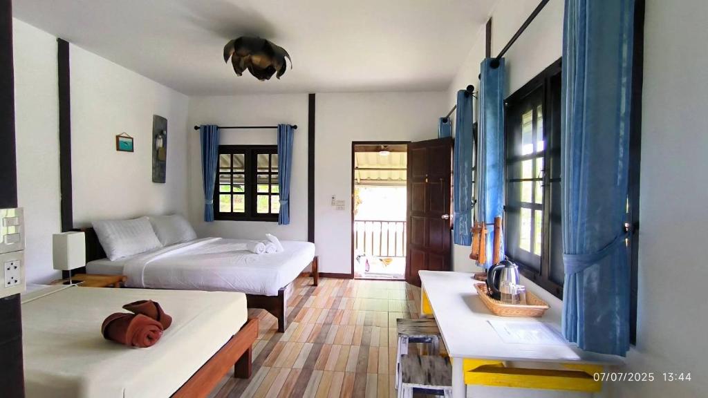 The forest hill cafe&homestays Chiangmai - Triple Room