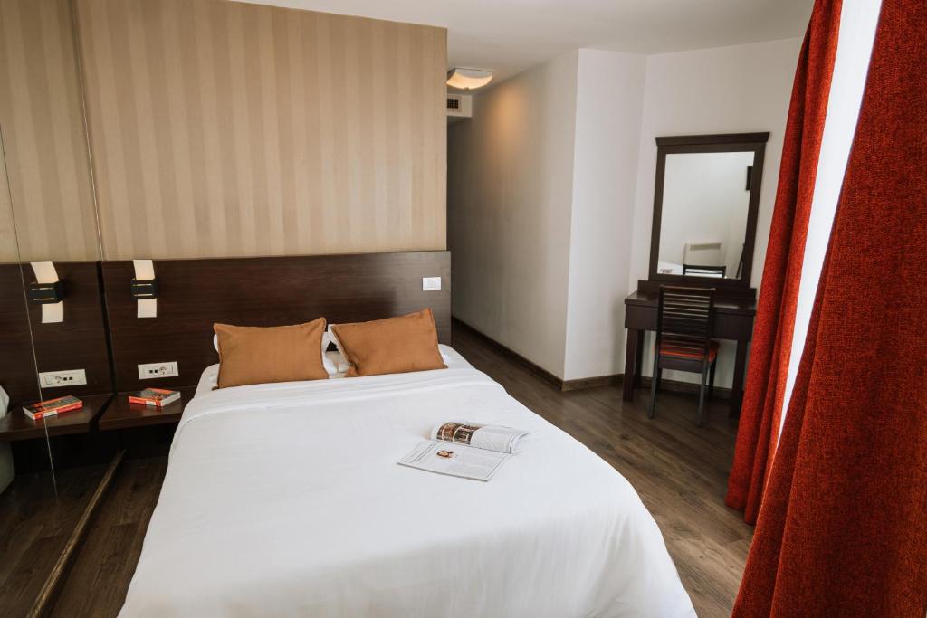 Hotel Duke Armeneasca City Center - Resim 29