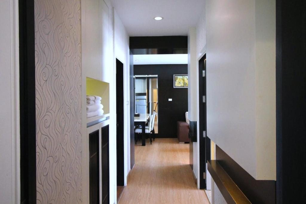 The Sunreno Hotel Bangkok - Resim 17