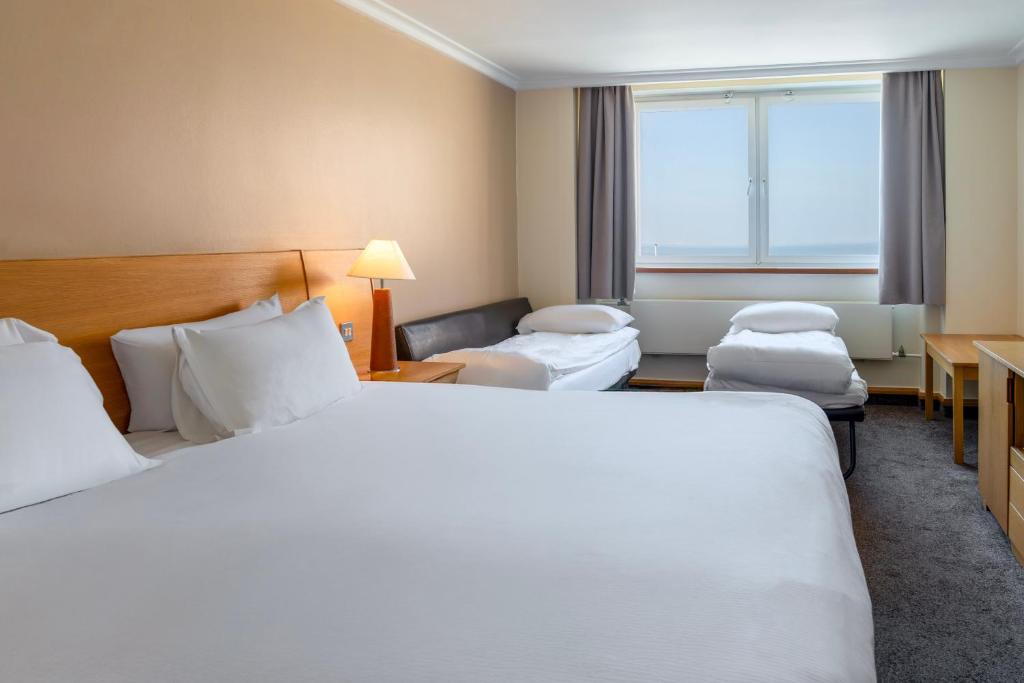 
Family Room with Sea View
