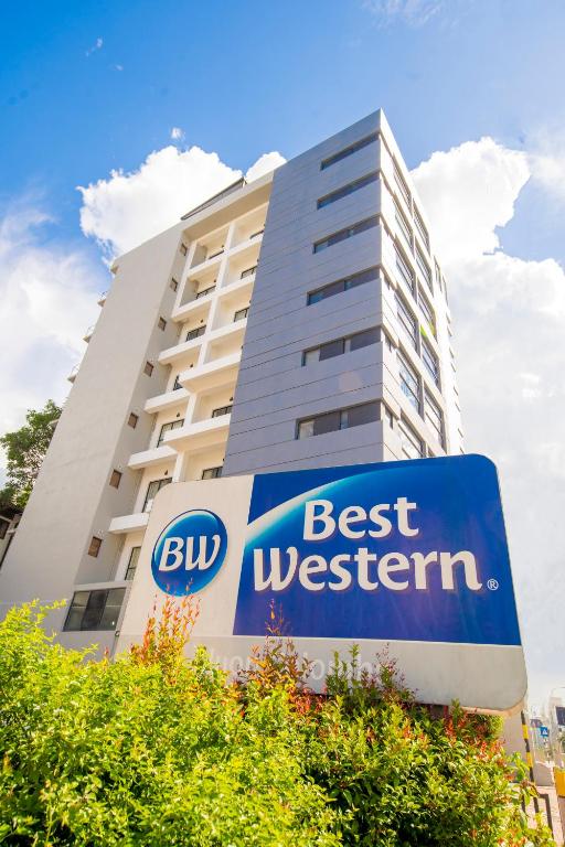 Certifikát, hodnocení, plakát nebo jiný dokument vystavený v ubytování Best Western Elyon Colombo