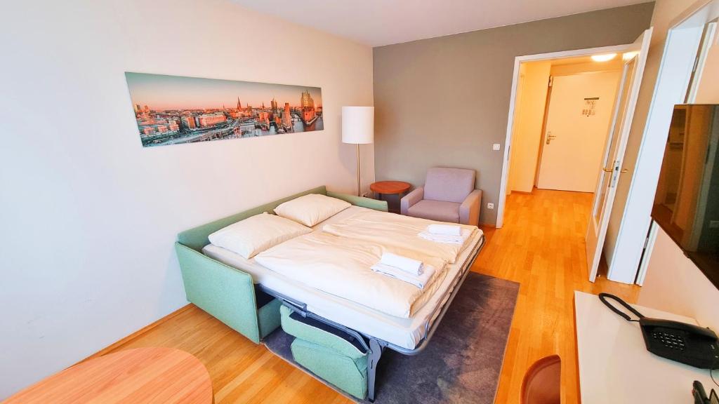 New Living Home Residenzhotel Hamburg - Resim 38