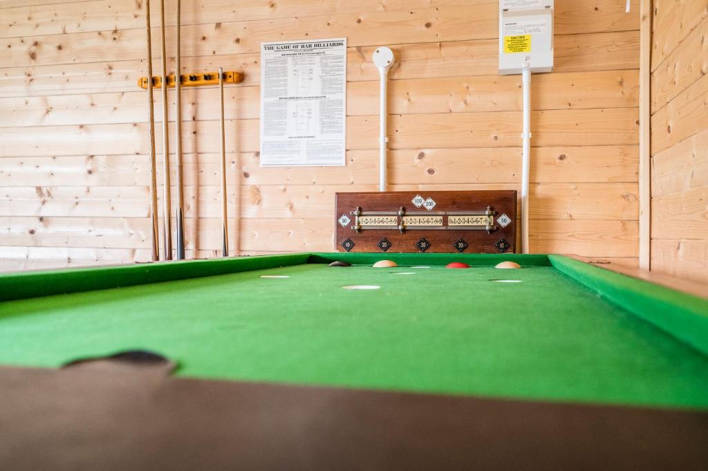 Thyme Shepherds Hut Boundary Farm, Framlingham 8