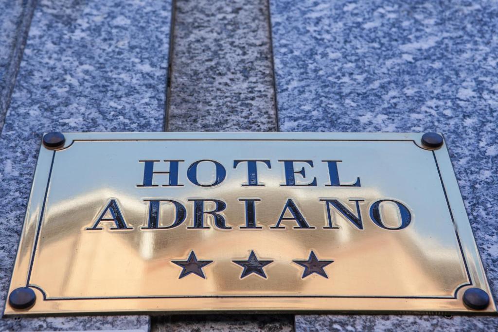 Certifikát, hodnocení, plakát nebo jiný dokument vystavený v ubytování Hotel Adriano