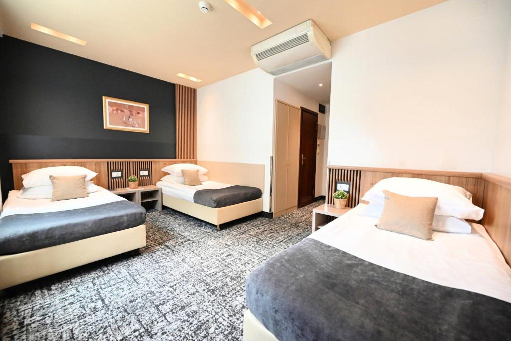 Hotel Central - Resim 45
