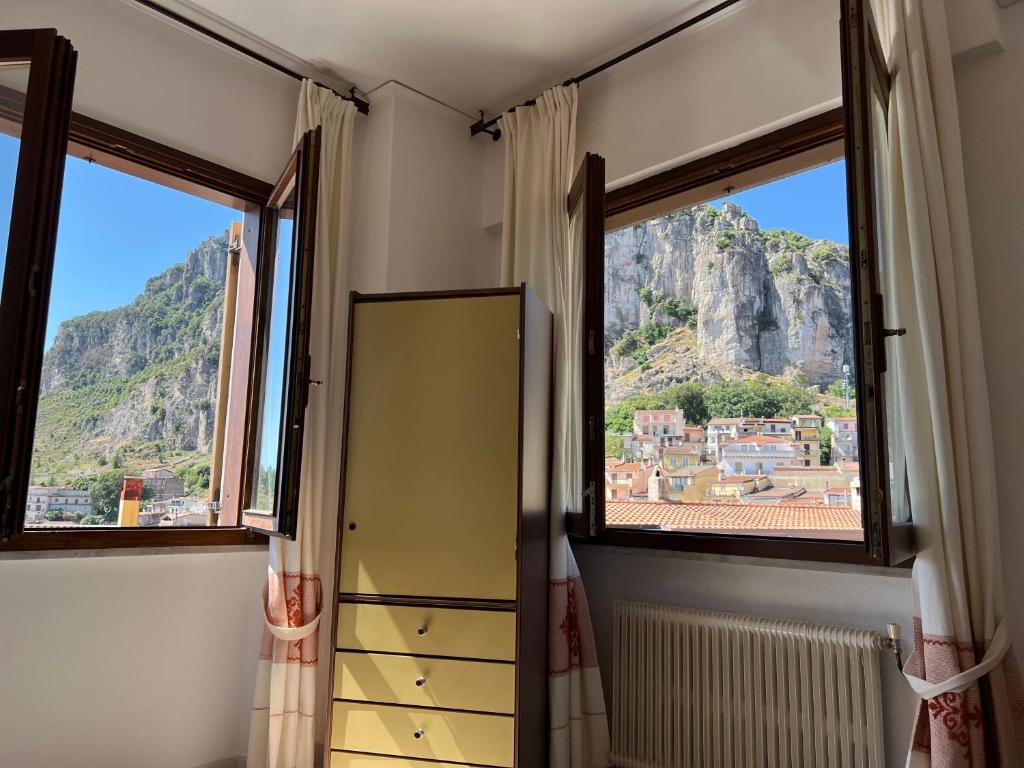 Su Marmuri - Habitación Doble Con Vistas Al Mar Y Montaña