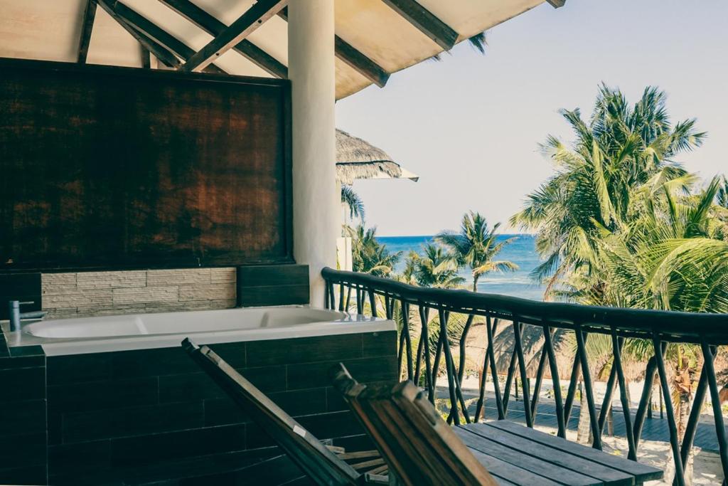 Balkón nebo terasa v ubytování Mia Tulum Beachfront Resort - Ocean View Suites and Beach Club