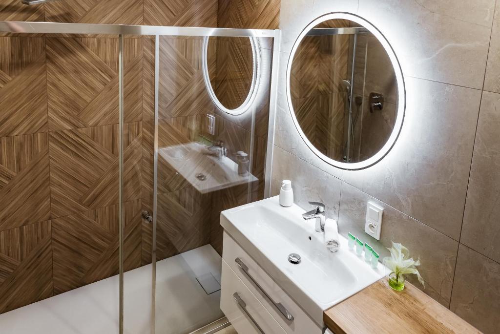 Apartamenty i Pokoje InforesPark - 13