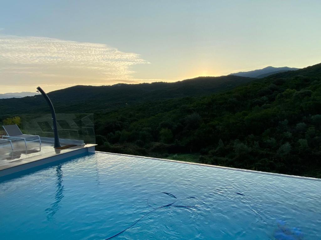 Γενική θέα στο βουνό ή θέα στο βουνό από  αυτή η βίλα