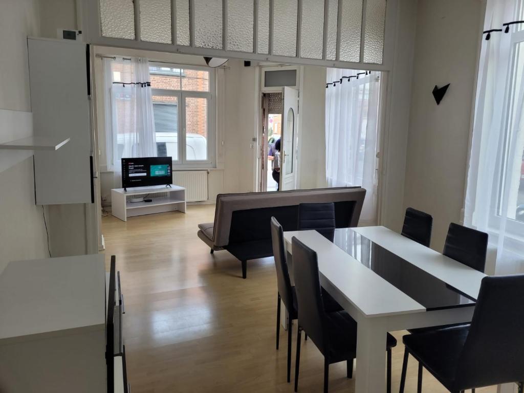 Photo de la galerie de l'établissement Lille près du CHU Lille, à Lille