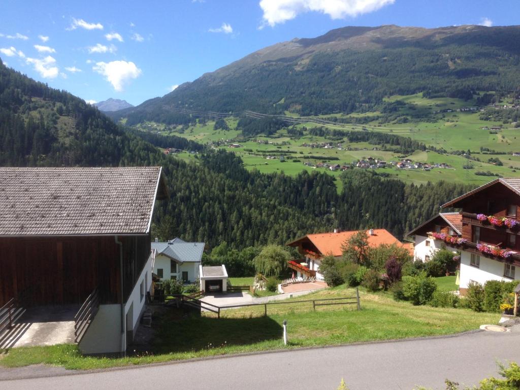 Nespecifikovaný výhled na hory nebo výhled na hory při pohledu z bed and breakfast
