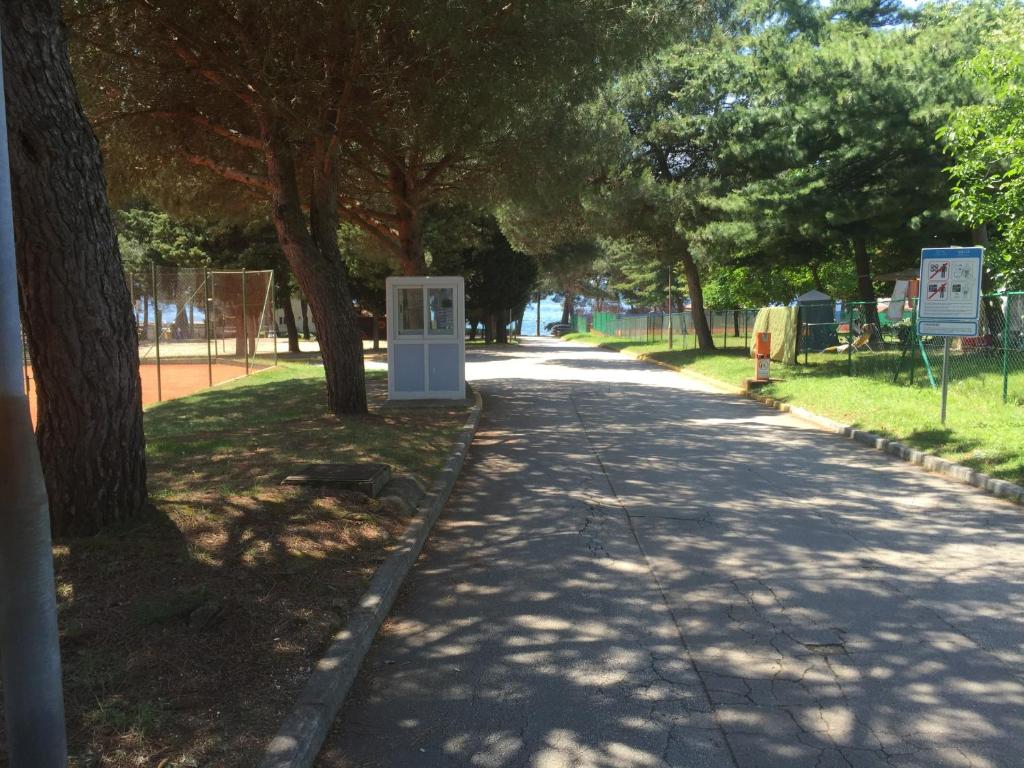 Zdjęcie z galerii obiektu Holiday Park Mimoza w mieście Bašanija