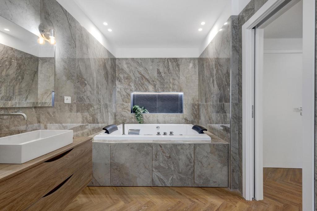 Piazza Mazzini Suite con Vasca Idromassaggio