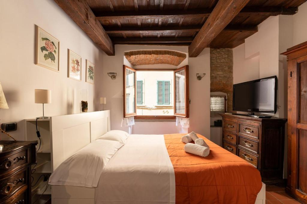 Keys of Italy- CorsoB-9- Studio by Palazzo Vecchio