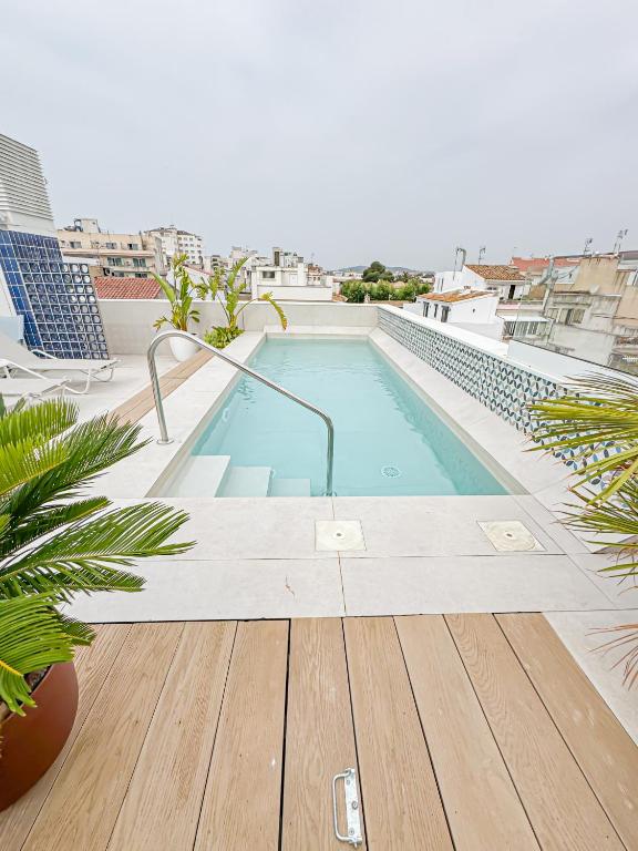 Bazén v ubytování Alenti Sitges Hotel nebo v jeho okolí