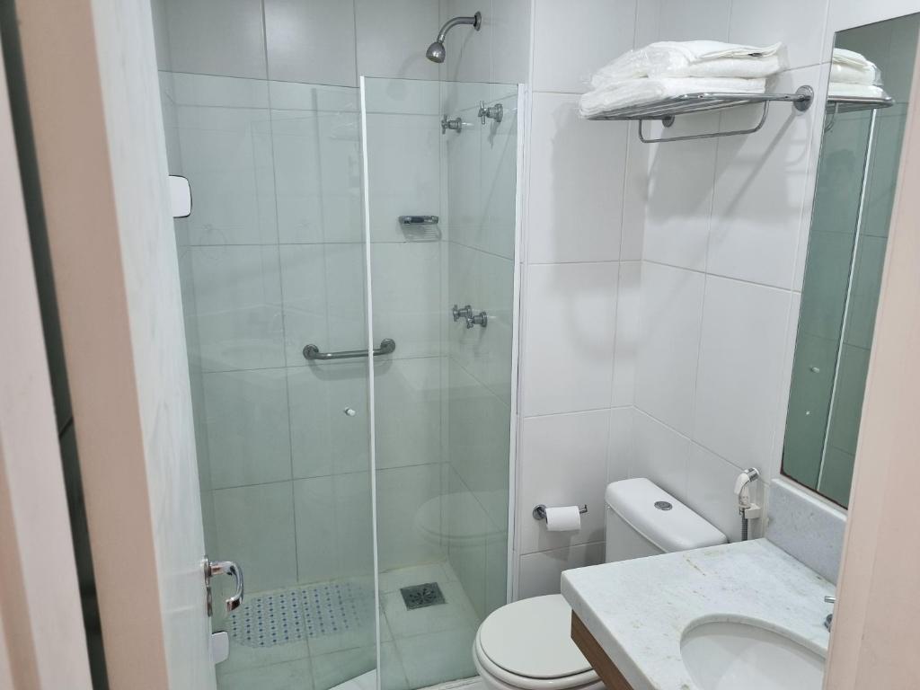 Koupelna v ubytování Suíte Confortável no Rio2 - Barra Olímpica RJ