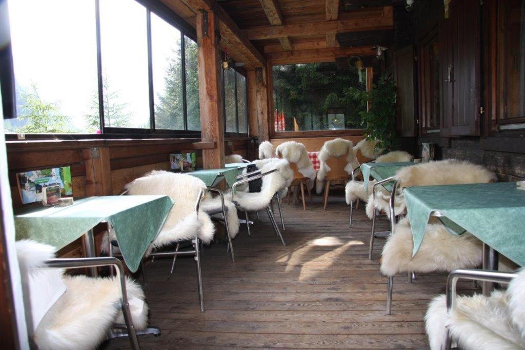 Restaurace v ubytování Berghaus Außergschlöß