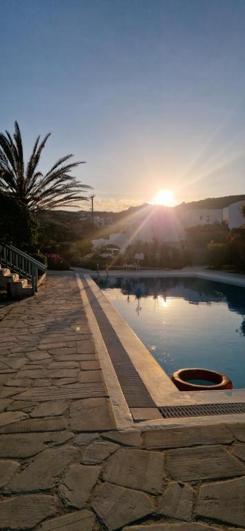 Gallery image of ILIOS COZY POOLHOUSE MYKONOS in Ornos