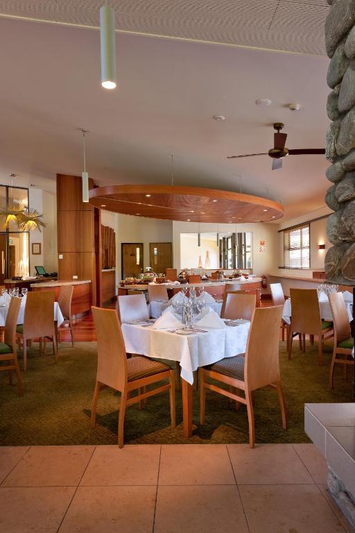 Restaurace v ubytování Legacy Te Waonui Hotel Franz Josef