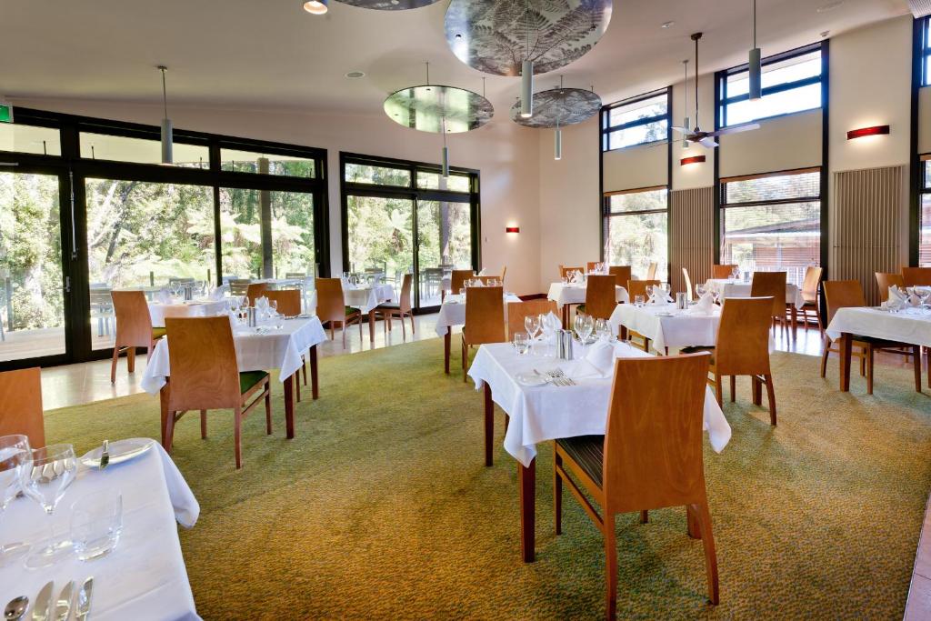 Restaurace v ubytování Legacy Te Waonui Hotel Franz Josef
