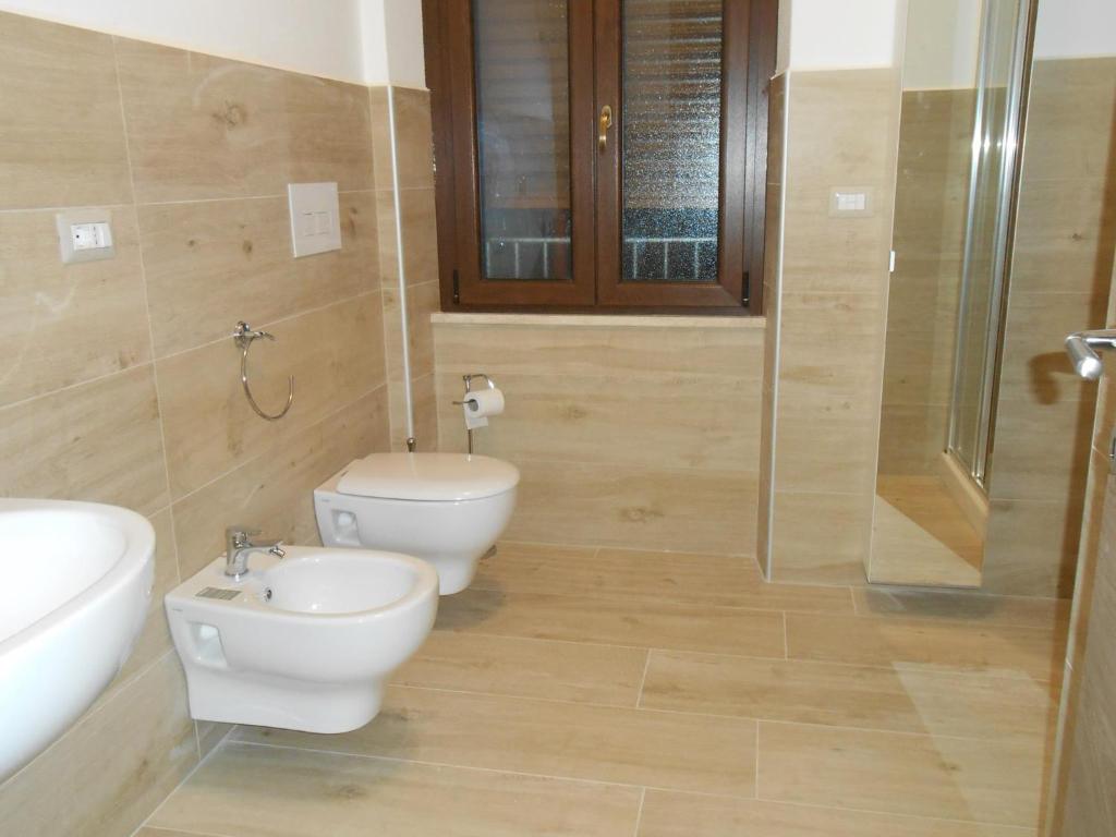 A bathroom at Casa Vacanze Villa Rosetta