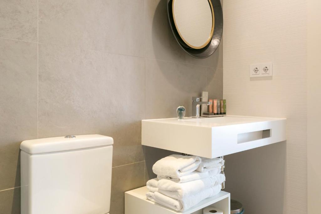 Teatro Romano 4 & 5 - 18