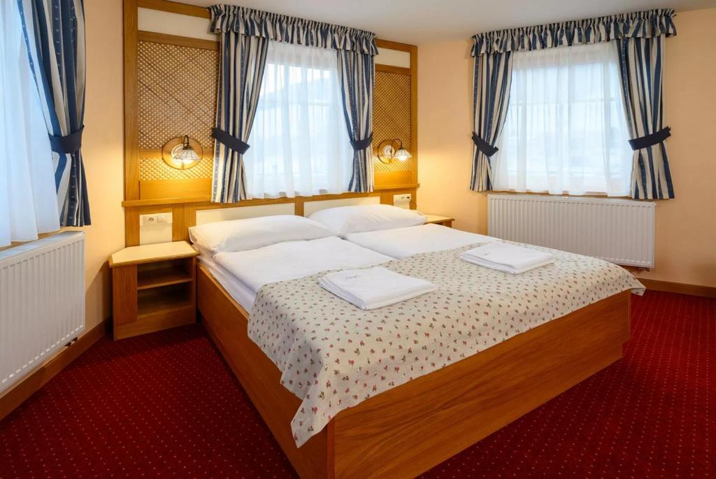 Hotel Julianin dvor - Appartamento Con Una Camera Da Letto