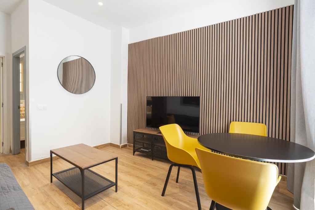 Stylish Malaga 2 Bedroom with Patio