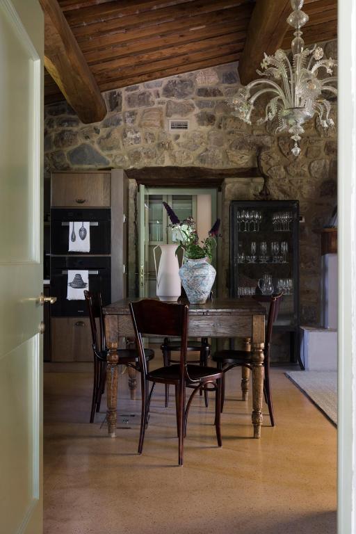 Foto dalla galleria di Sequerciani a Tatti