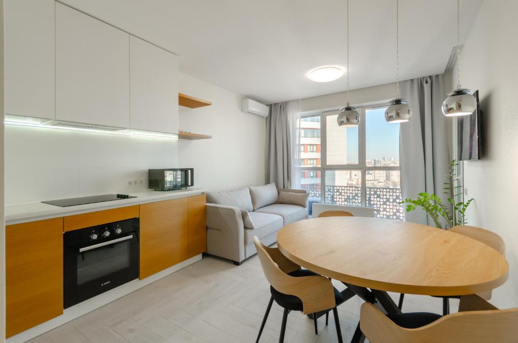 Η κουζίνα ή μικρή κουζίνα στο Petrovdom Apartments 19-96v in RC Kvartet , Vasyl Lypkivskyi 16V