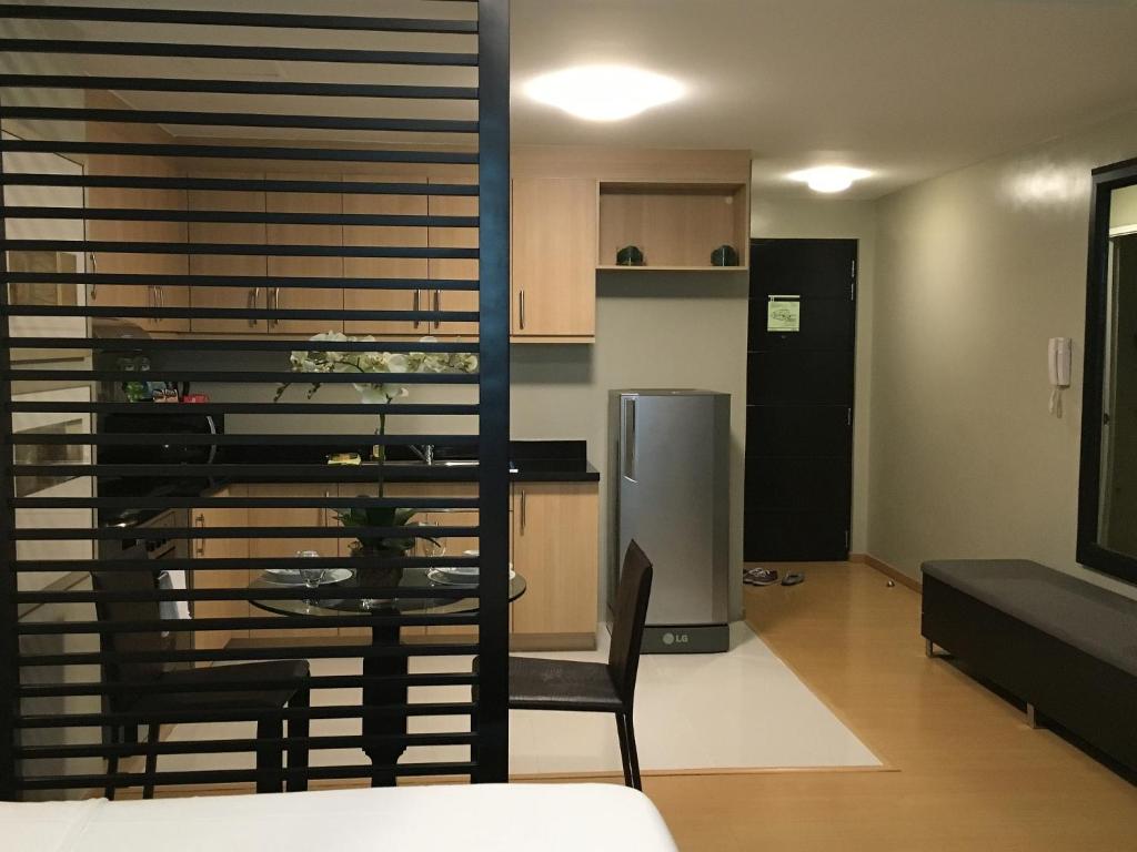 Avant Serviced Suites - Personal Concierge - Studio Apartment