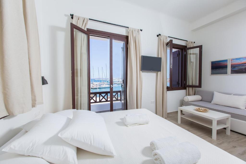 Amalthia Luxury Studios - 7