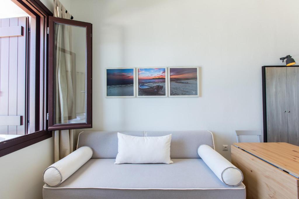 Amalthia Luxury Studios - 8