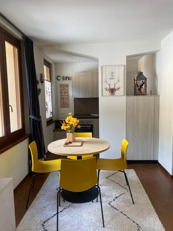 Posezení v ubytování Maison Poluc - Maison du Cerf