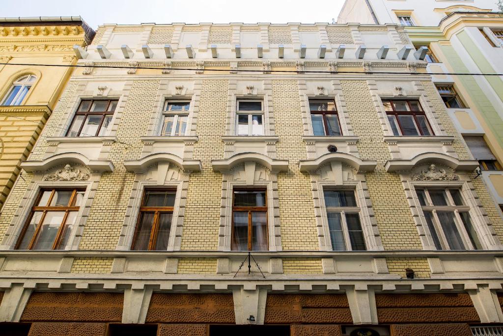 Budova, kde se apartmán nachází