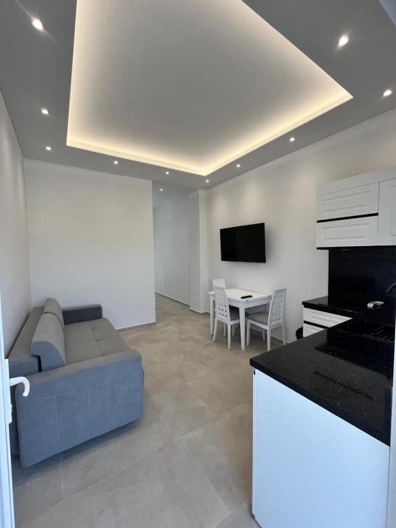 Gallery image of Sun Lake Villa in Tirane