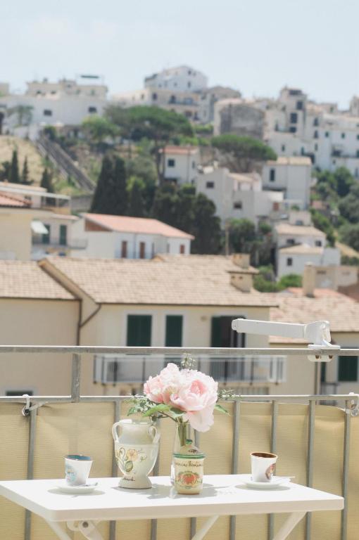 Balkón alebo terasa v ubytovaní Casa Mediterranea: appartamento vista mare a soli 200m dalla spiaggia