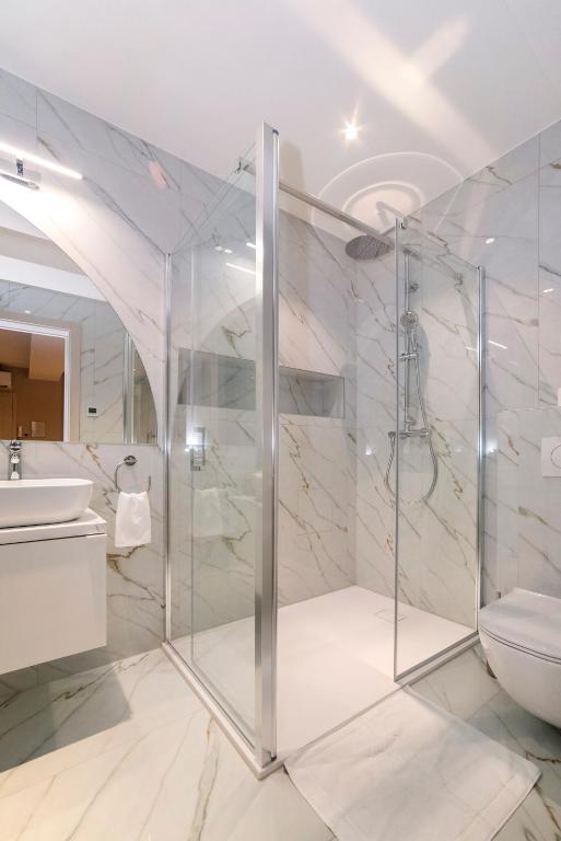 Good Grace Apartments - 16