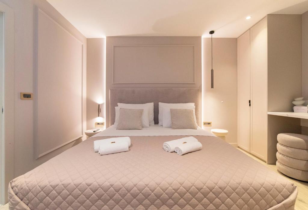 Good Grace Apartments - 14