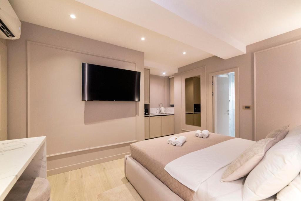 Good Grace Apartments - 12