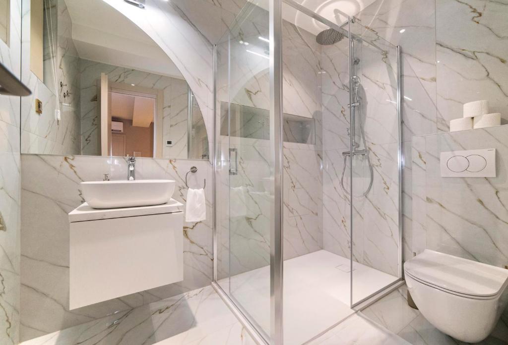 Good Grace Apartments - 19