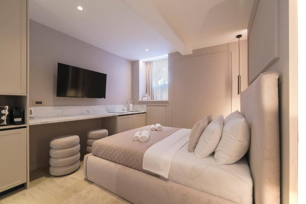 Good Grace Apartments - 1