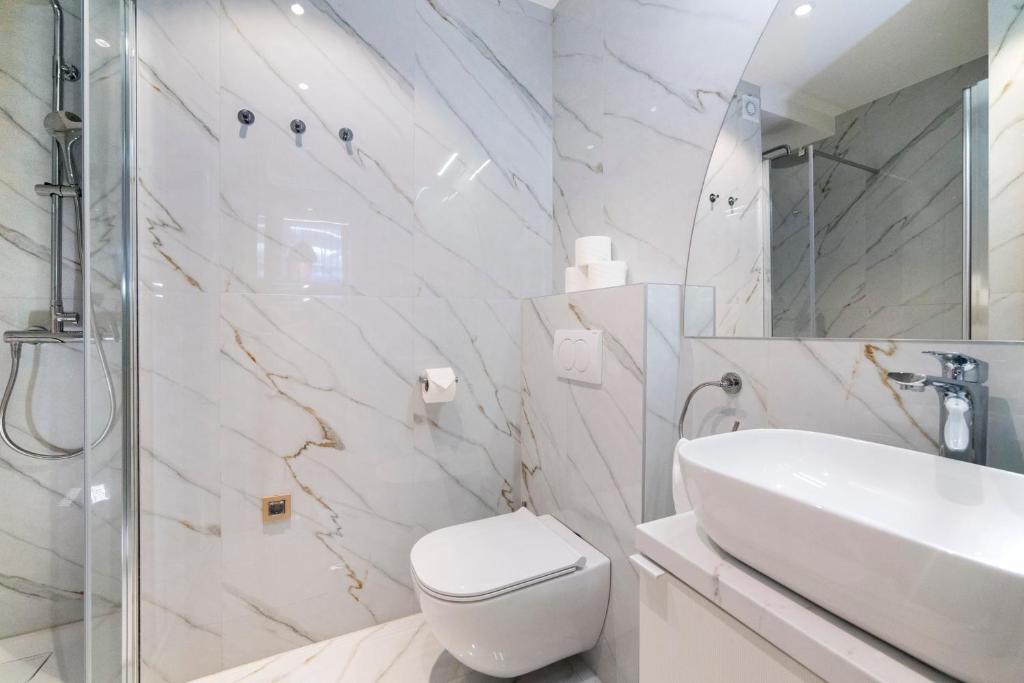 Good Grace Apartments - 6