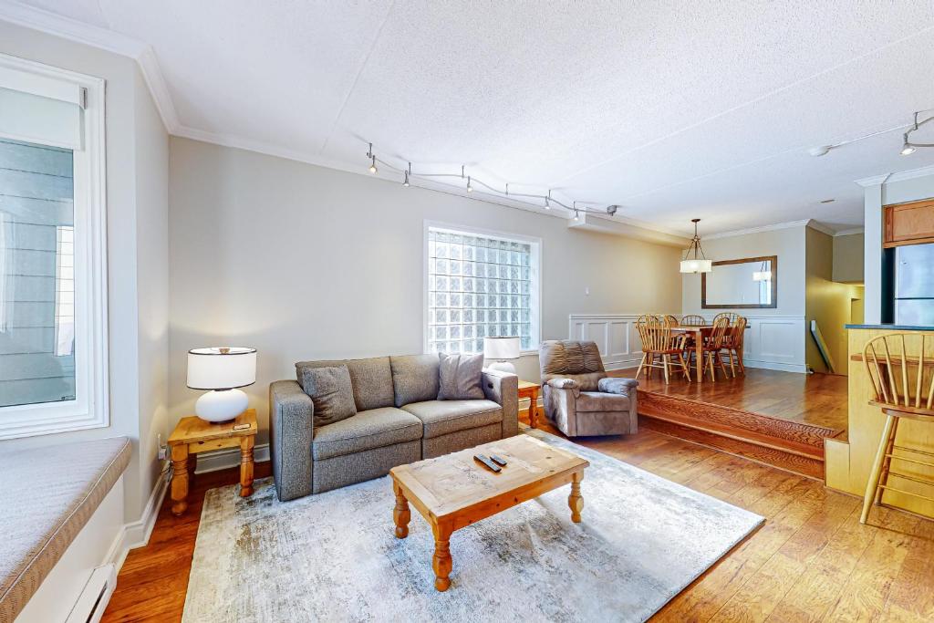 Χώρος καθιστικού στο Chateau Ridge 120