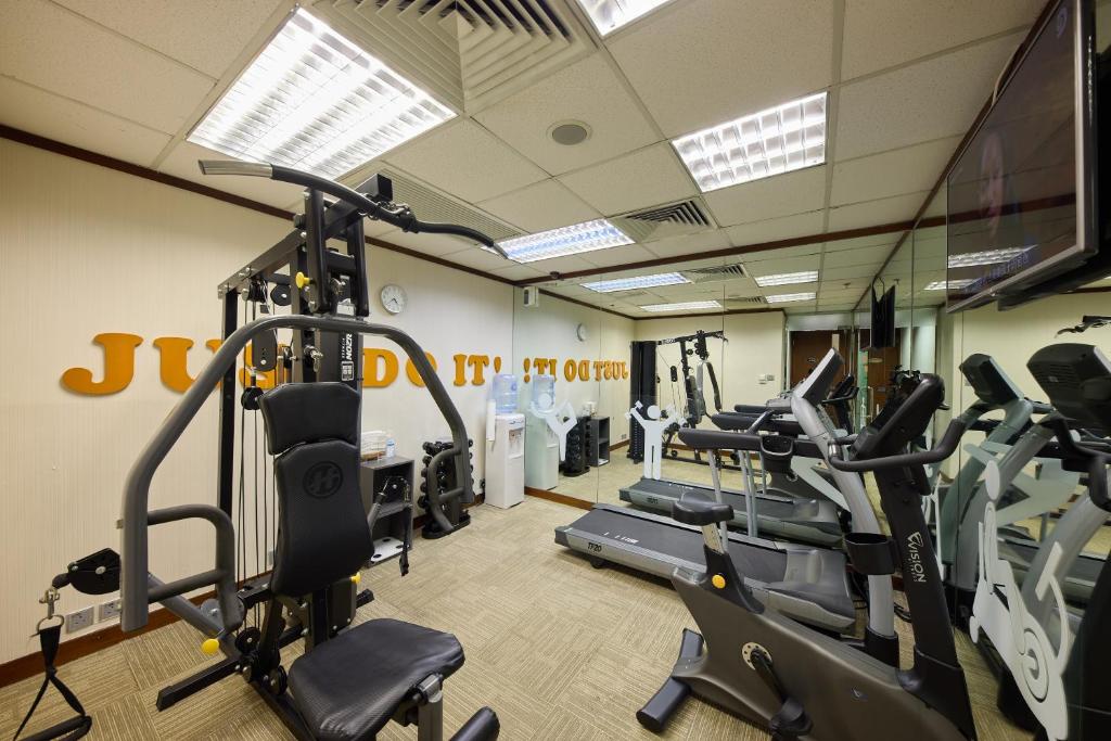 Das Fitnesscenter und/oder die Fitnesseinrichtungen in der Unterkunft Rosedale Hotel Hong Kong