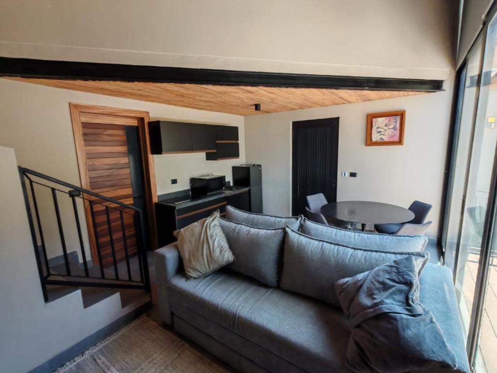 Kuchyň nebo kuchyňský kout v ubytování Serenzzo Hotel & Cuisine